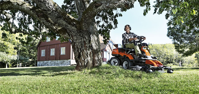 Riding Lawn Mowers