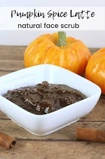 This pumpkin spice latte natural face mask recipe is great for oily skin.