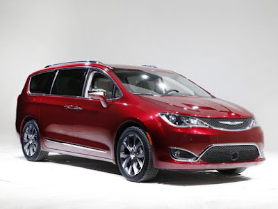 Chrysler Pacifica side look Hd pictures