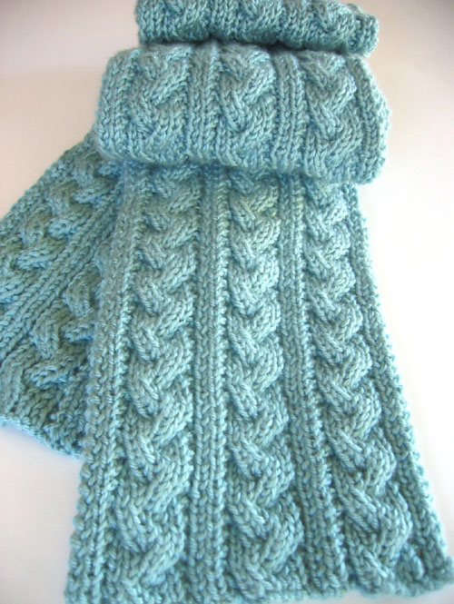 Braid Cable Reversible Hiking Scarf - Free Pattern