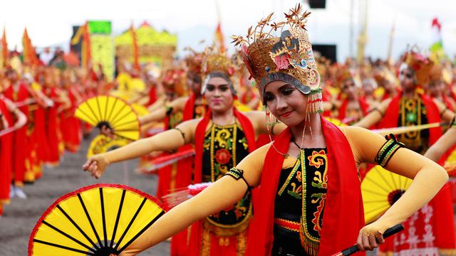 BABAKAN TARI GANDRUNG BANYUWANGI