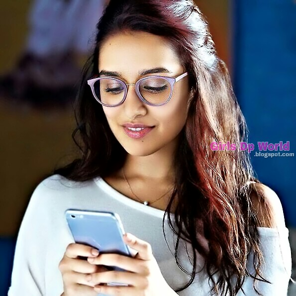 Shraddha Kapoor Beautiful Dp Images For Facebook - Girls 