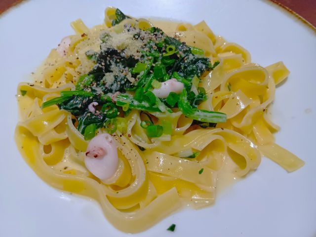 鎌倉パスタ イオンタウンユーカリが丘店　バリューセット　やりいかとほうれん草のクリームパスタ