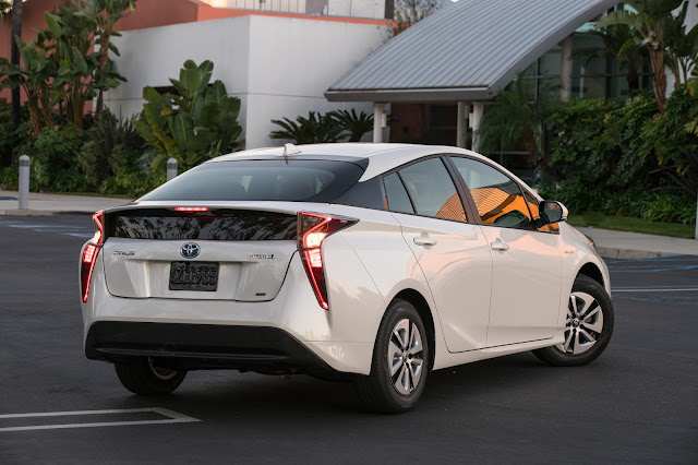 Rear 3/4 view of 2016 Toyota Prius Two Eco