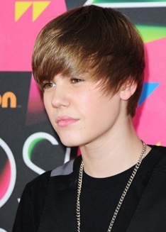 Cabelo-de-Justin-Bieber-Penteado-573x800