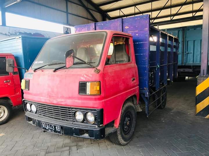 Lelang truk  Eks GUDANG  GARAM  MOBIL TUA MESIN JOSSS 