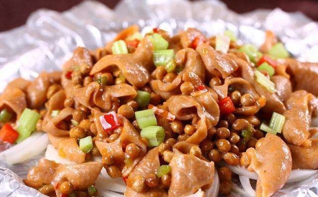 Rửa lòng già với muối và bột mì chưa đủ, thêm một nguyên liệu nữa mới sạch và hết hôi - 4