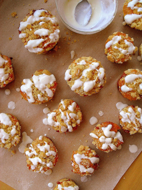 Muffinki z dżemem i kruszonką / Strawberry Jam Crumb Muffins