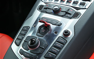2012 Lamborghini Aventador LP 700-4 Interior