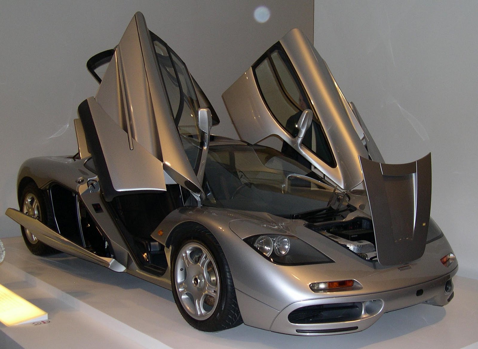 McLaren F1 Cool Mr Android