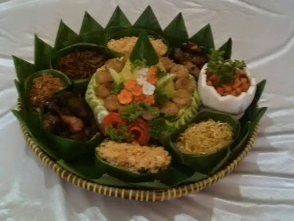 NASI TUMPENG KUNING MURAH