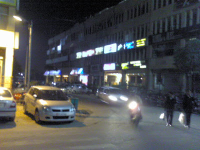 Noida Sector 18 market