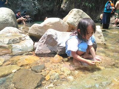  tentunya tidak ada aktivitas lain selain traveling Geotrek ke Curug Leuwilieuk Yang Airnya Biru Jernih