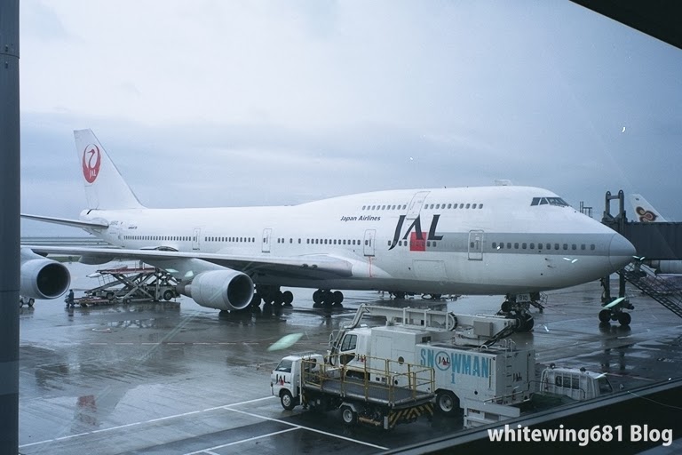 JAL ジャンボジェット 747-400 JA8910