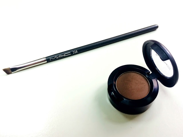 MAC 208 Brush and MAC Espresso Eyeshadow