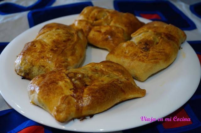 Empanadas chilenas rellenas de pino