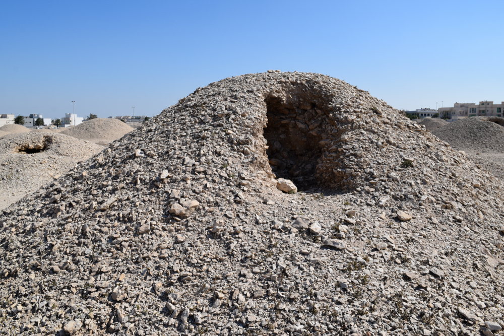 dilmun burial mounds
