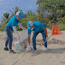 Colaboradores de Edenorte realizan limpieza en playa Cangrejo