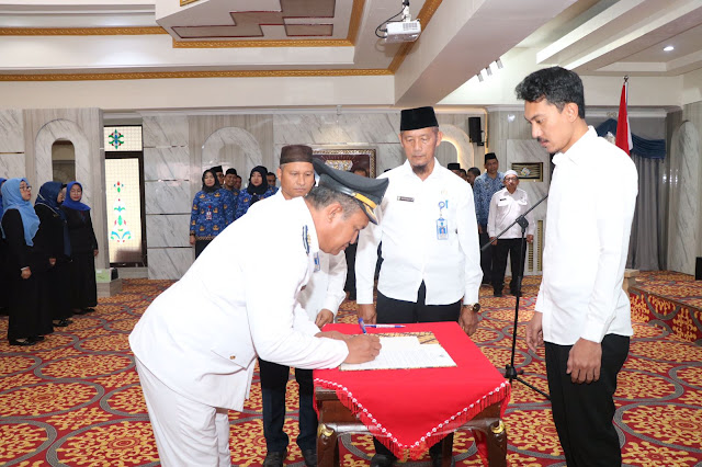 17052023-BANUA TODAY - Bupati h Saidi Mansyur memimpin pelantikan 118 pejabat di lingkup Pemkab Banjar. Dok Info Publik Banjar.jpeg