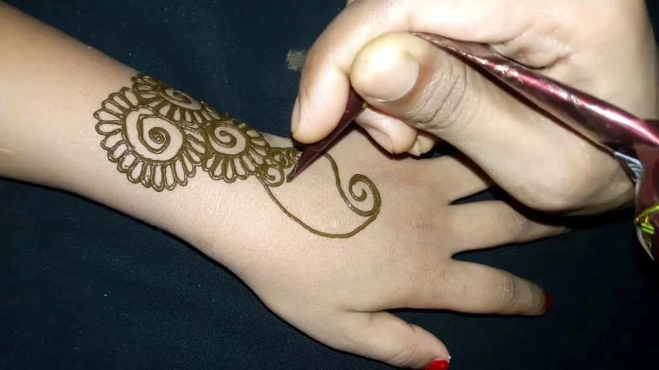 Simple Mehndi Design 2022 for Kids - simple mehndi design 2022  mehndi design photo - mrlaboratory.info