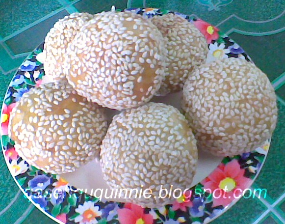 Qasehqu quinnie: Onde-onde keledek/ kuih bom keledek :)