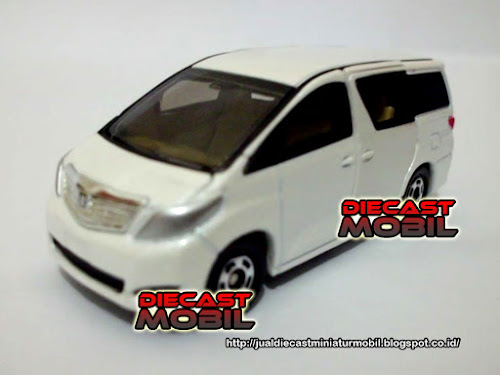 Toyota Alphard White