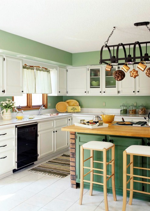 Kitchens With Green Cabinets