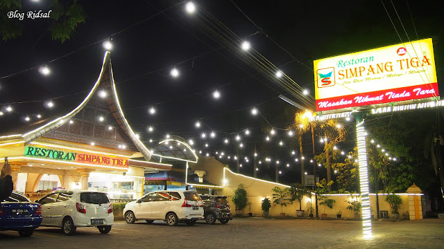 Restoran Simpang 3: Cita Rasa Minang, Melayu dan Modern