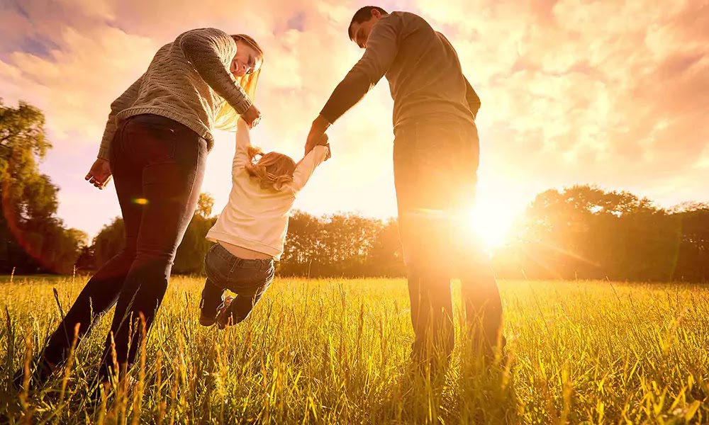 Menyambut Kehadiran si Kecil: Pentingnya Pemahaman Parenting bagi Orang Tua Baru