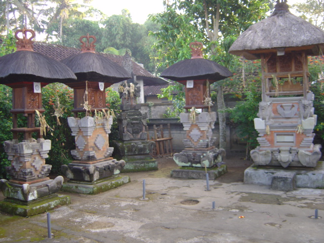 TRADISIONAL Denah  dan Desain Rumah  Adat  Bali 