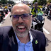  Allan dos Santos “debocha” de Alexandre de Moraes em motociata nos EUA; Veja o vídeo.