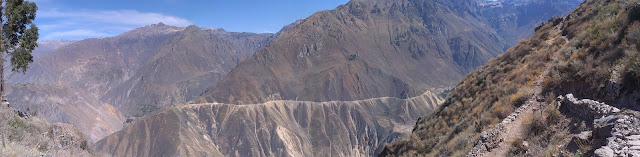 Panorama zboczy kanionu