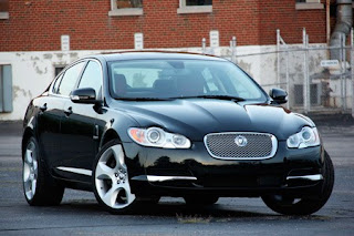 In the Autoblog Garage: 2009 Jaguar XF Supercharged