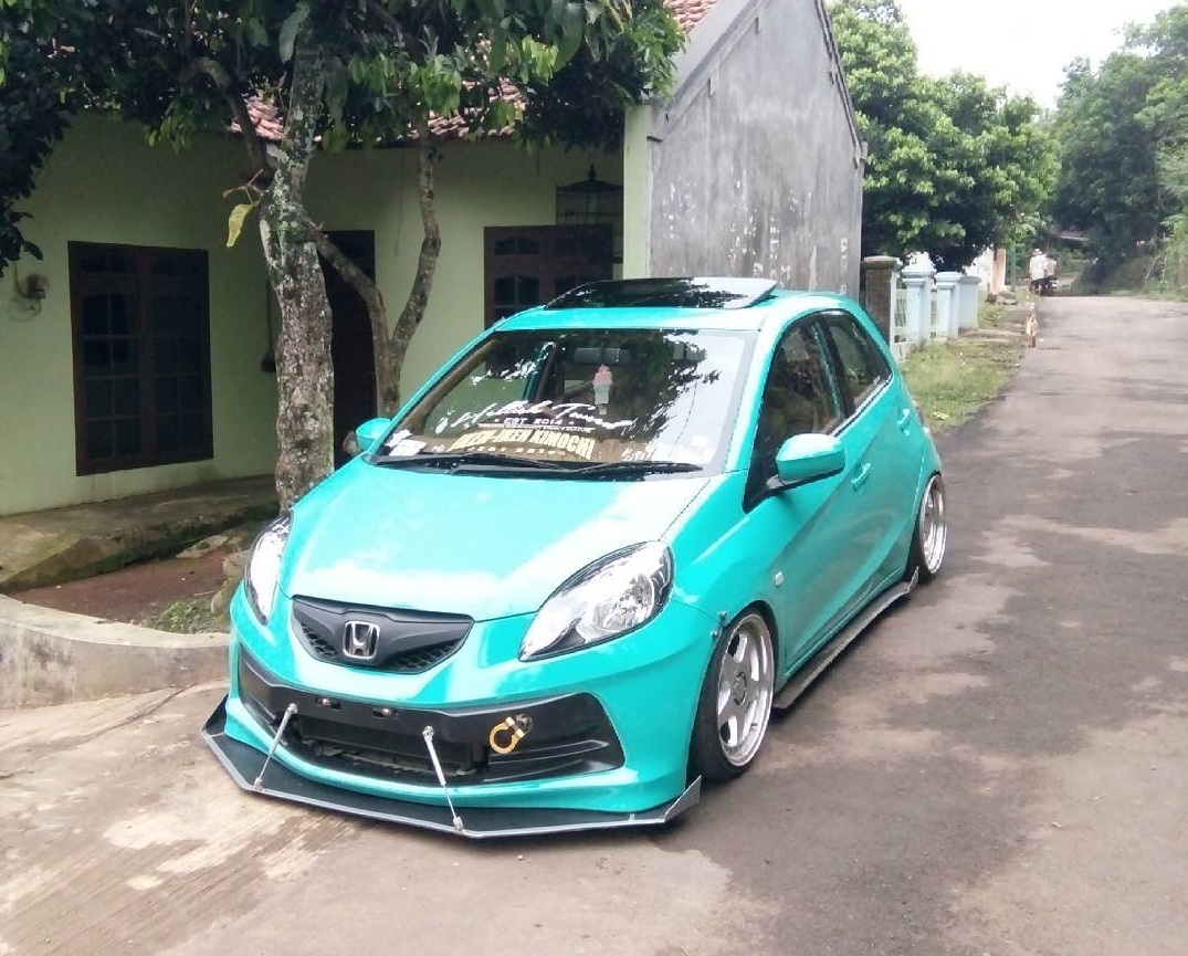  Modifikasi Brio Hijau Tosca Super Ceper Owner 