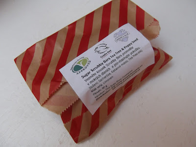 Sugar Scrubby Bars Tea Tree & Poppy Seed