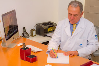 qual é a idade certa para fazer cirurgia plástica