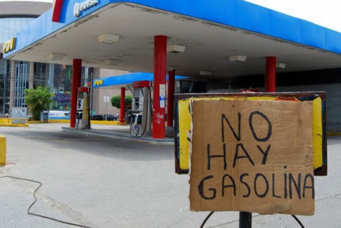 Cargamento de gasolina europea que llegó a Venezuela resulta insuficiente