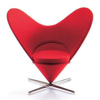 Heart ArmChair Wallpapers