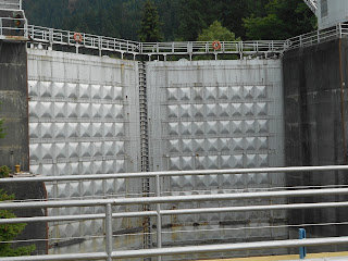 bonneville dam locks