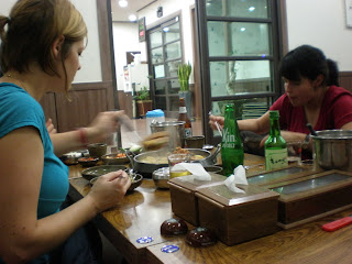 Julia and Crista at Pork Bone table