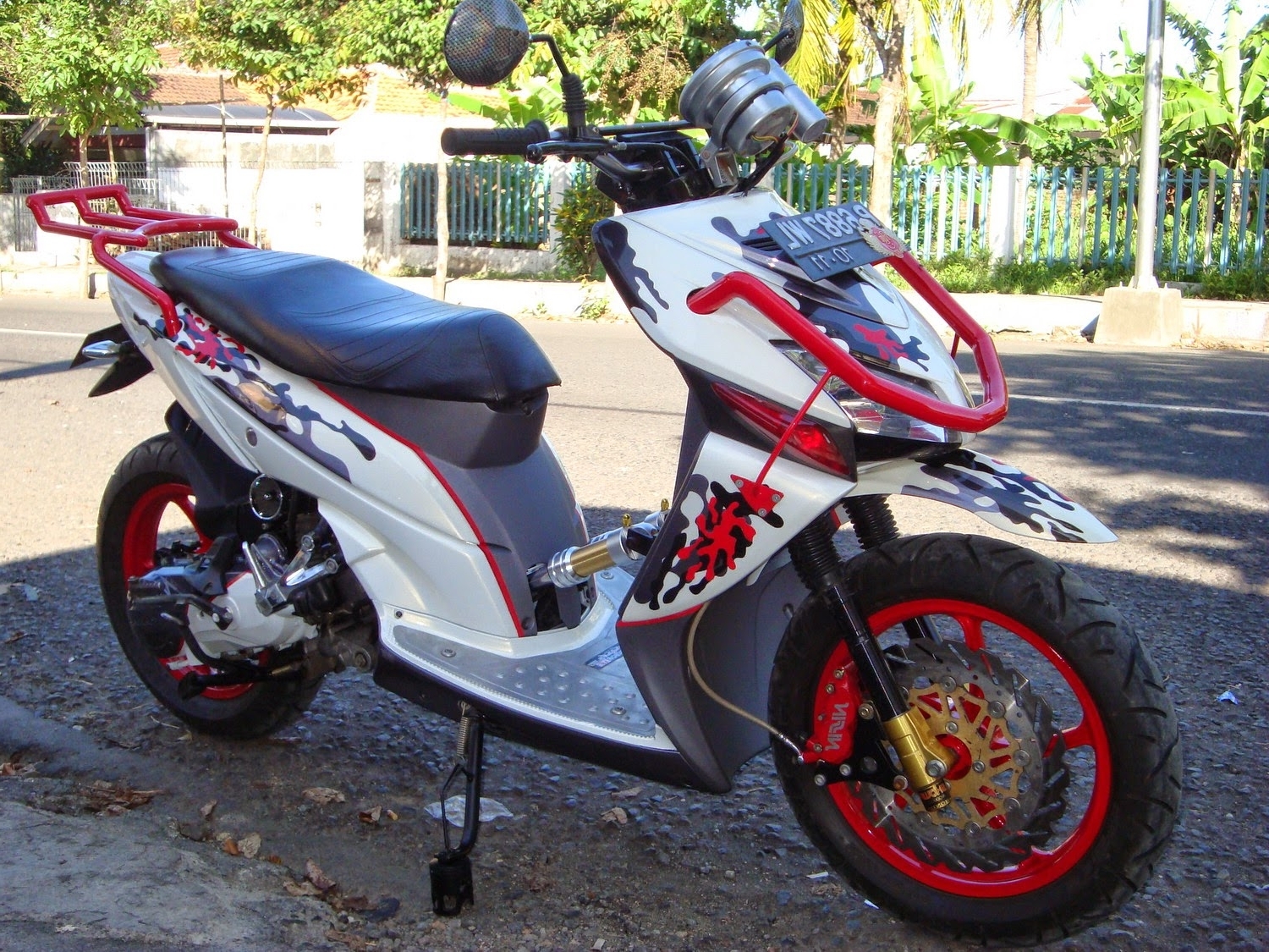 Kumpulan Modif Honda Beat Fi Sederhana Terbaru Botol Modifikasi