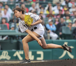 稲村亜美, 稲村亜美 トヨタ, 稲村亜美 スイング, 稲村亜美 大学, 稲村亜美 ゴルフ, 稲村亜美 野球, 稲村亜美 スタイル, 稲村亜美 身長, 稲村亜美 ロンハー, 稲村亜美 筋肉, 稲村亜美 かわいい, 稲村亜美 かわいい, 稲村亜美 かわいいか, 稲村亜美 可愛くない, 稲村亜美 海外の反応, 稲村亜美 性格, 稲村亜美 キス, 稲村亜美 ロンハー, 稲村亜美 太い, 稲村亜美 ウエスト, 稲村亜美 経歴, 稲村亜美 体格