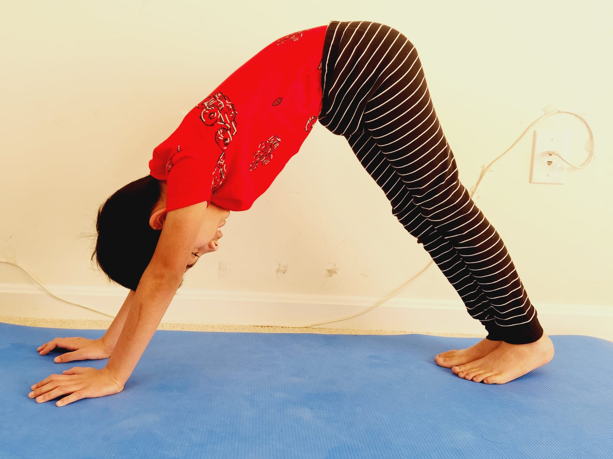 5 Simple Yoga Poses | Gym Aesthetics