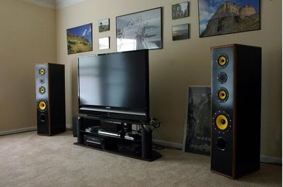 DIY tower loudspeakers.