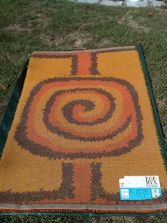 swirl rya rug back