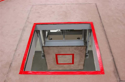 Gallows trap door, Tokyo Detention Center