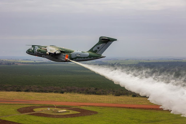 Embraer C390 firefighting system tests