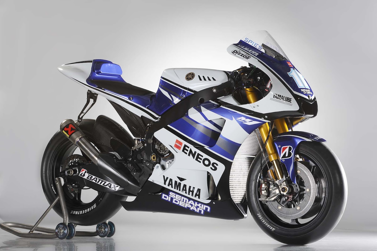 RENDINATION YAMAHA FACTORY RACING