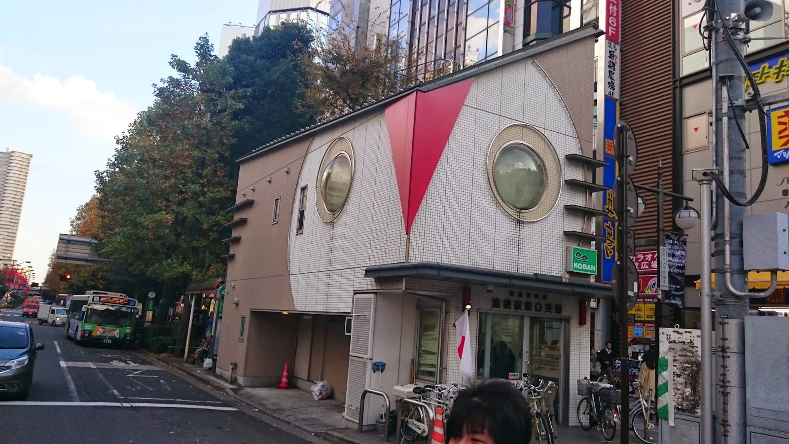 池袋東口西武線駅構内宝くじ売り場のブログ いけふくろう２