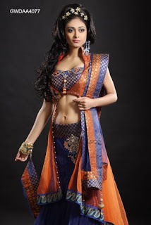 Bridal-Parties-Long-Choli-and-Lehenga